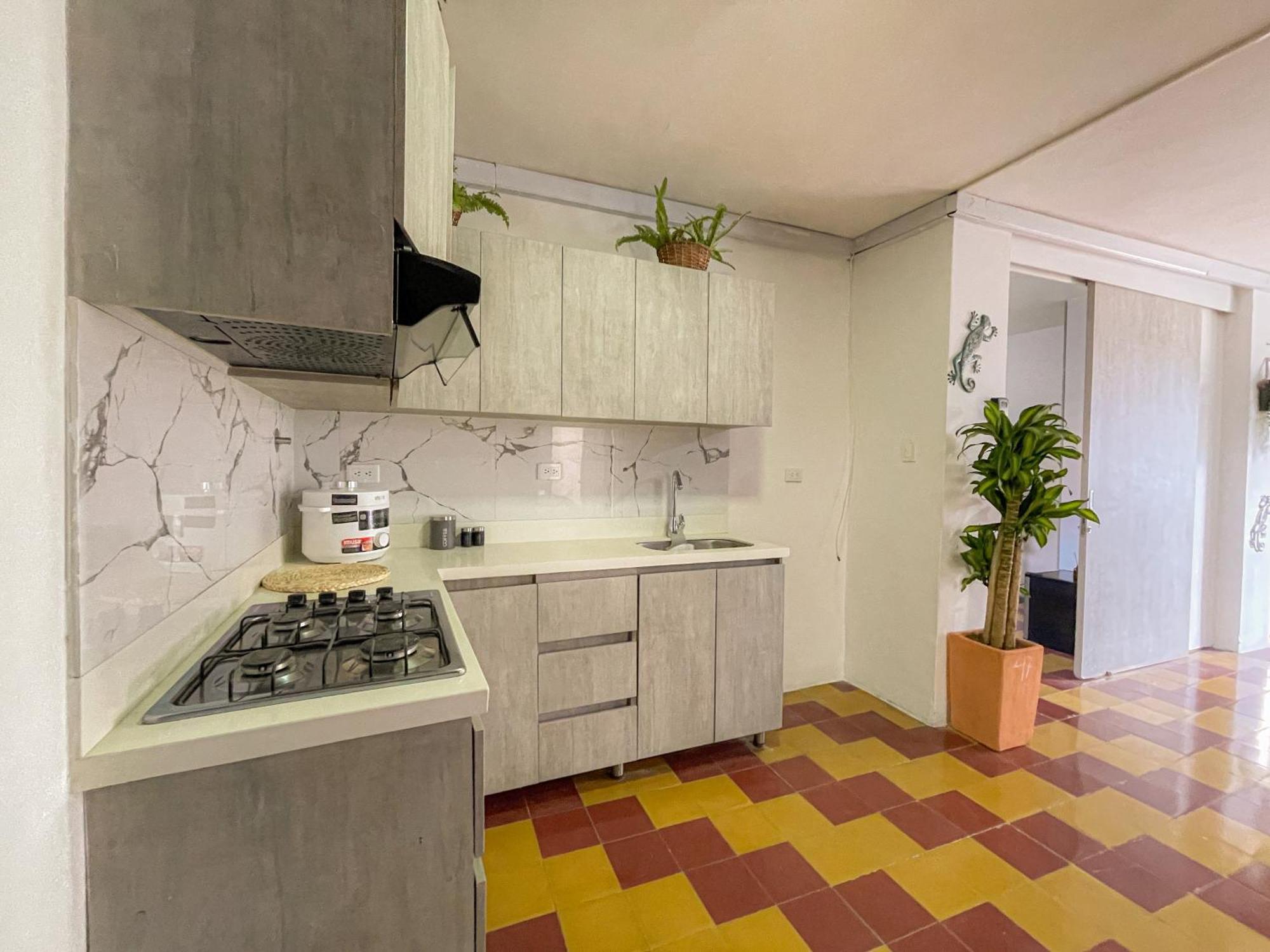 Casa Encanto, Apartamento - Habitaciones, Laureles-America เมเดยิน ภายนอก รูปภาพ
